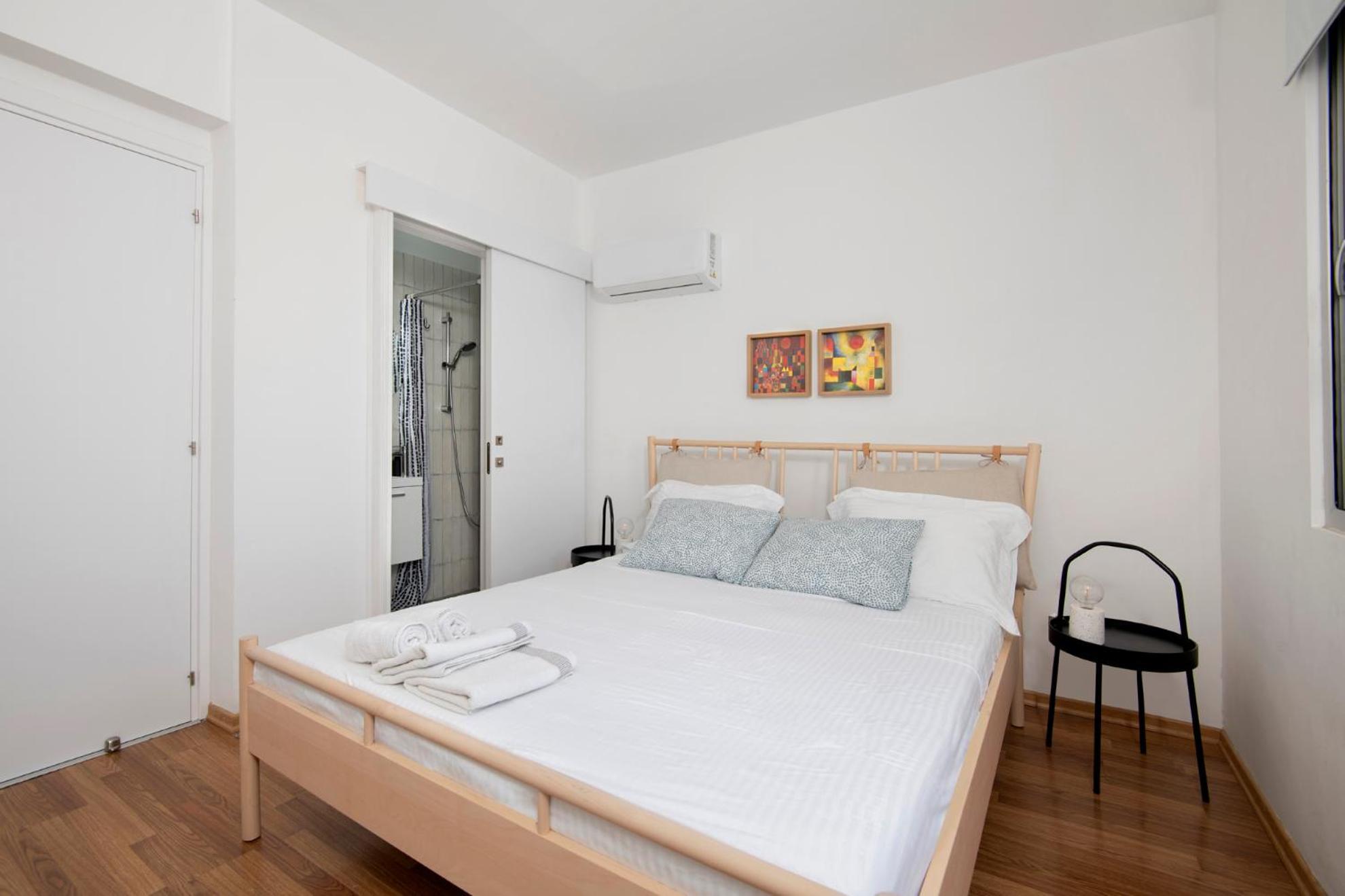 Amazing Two Bedroom Apartment Larnaca Exterior photo